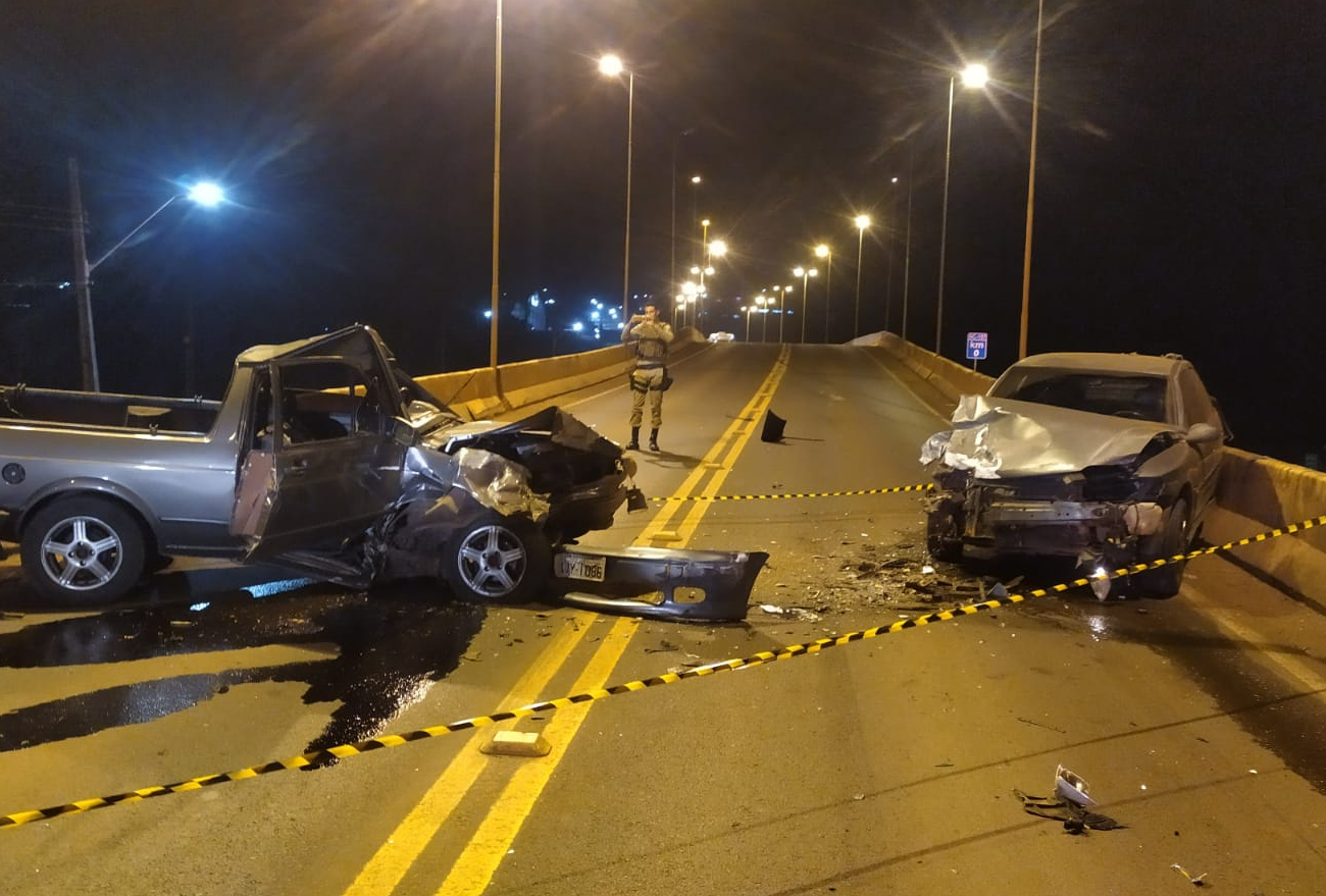 Carro com placas de Xaxim se envolve em acidente em São Lourenço do Oeste