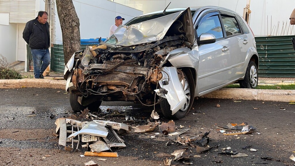 Grave acidente de trânsito deixa vítima fatal no Centro em Chapecó