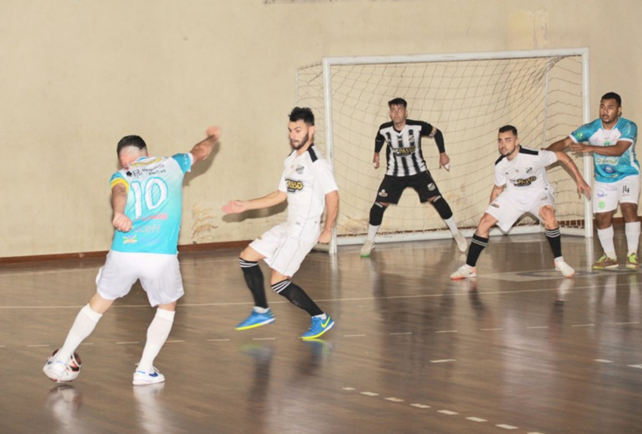 Xaxiense Futsal mantém os 100% de aproveitamento