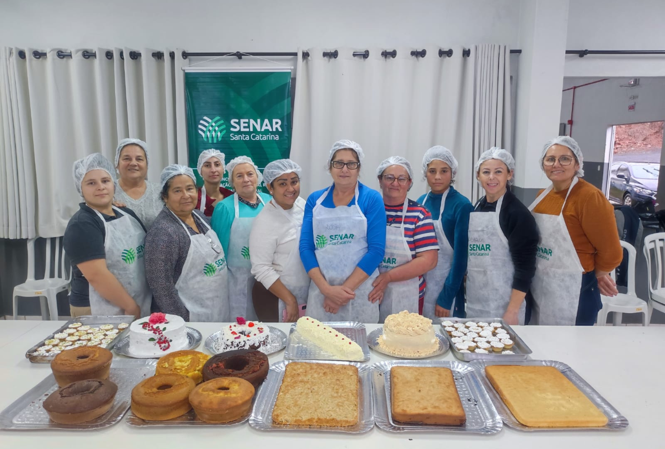 Novas turmas participam de curso de culinária em Xaxim