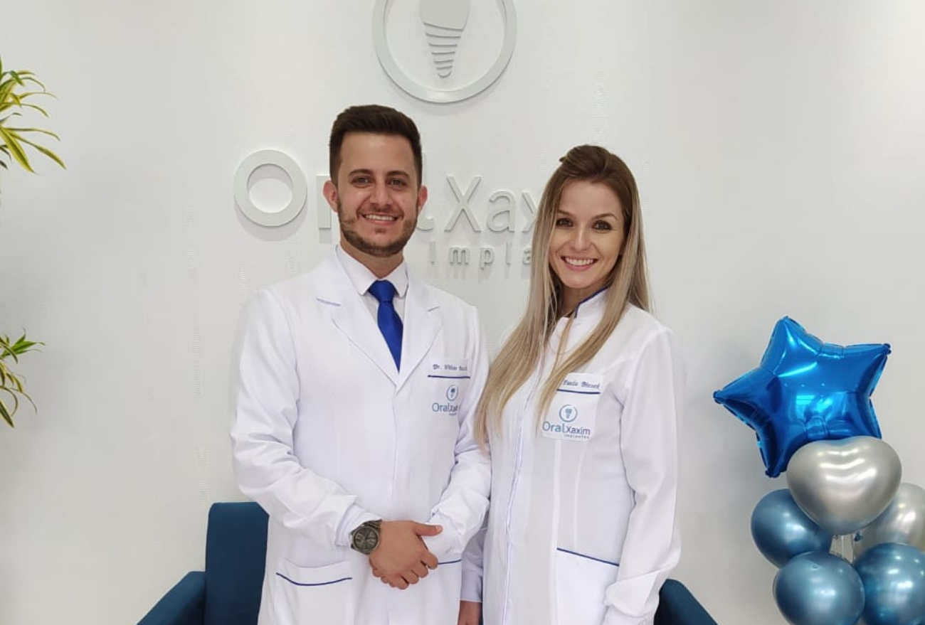 Implantes na Terceira Idade: A Transformação do Sorriso para uma Vida Plena e Saudável