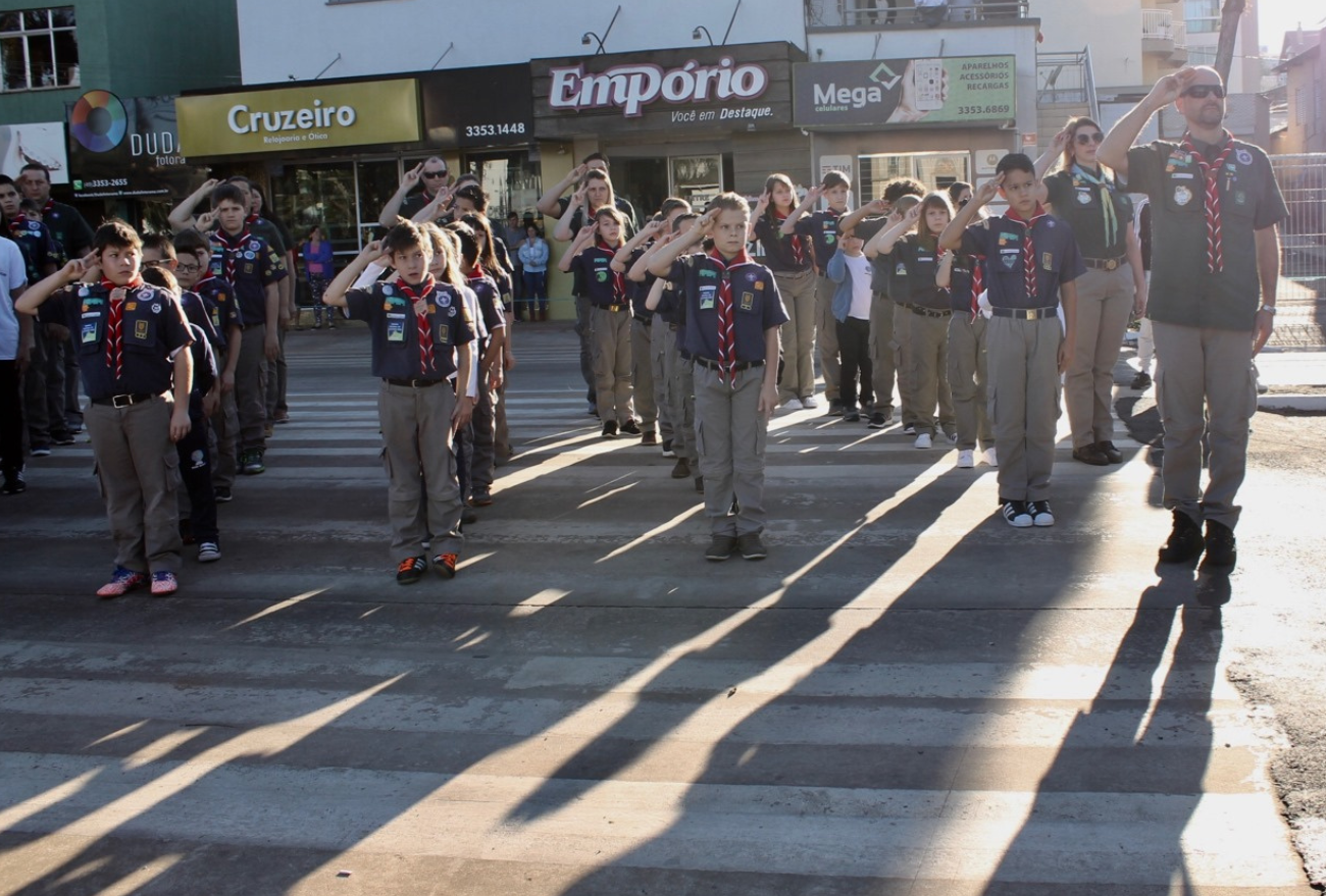 Desfile Cívico: Grupo de Escoteiros Áquila marcará presença na avenida